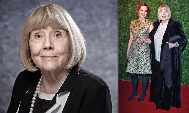 Dame Diana Rigg posing at a showbiz event