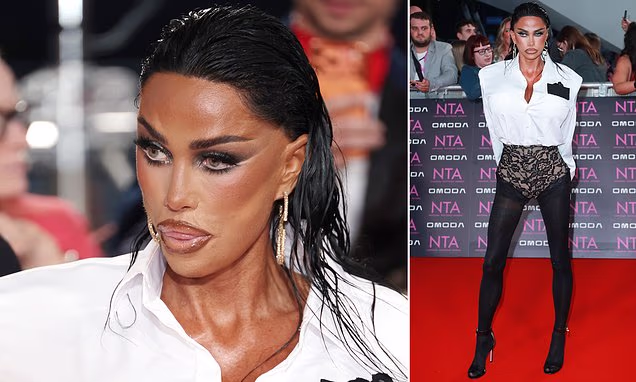 Katie Price arriving at the National Television Awards red carpet with heavy makeup.