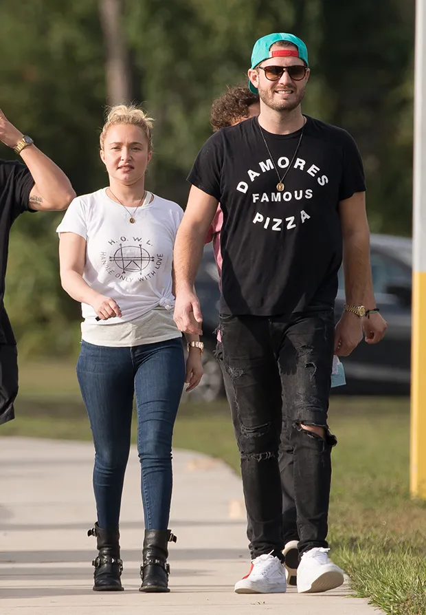 Hayden Panettiere and Brian Hickerson hold hands while visiting her family in Florida