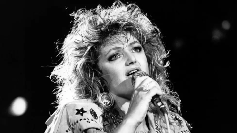 Black and white image of Bonnie Tyler from 1980.