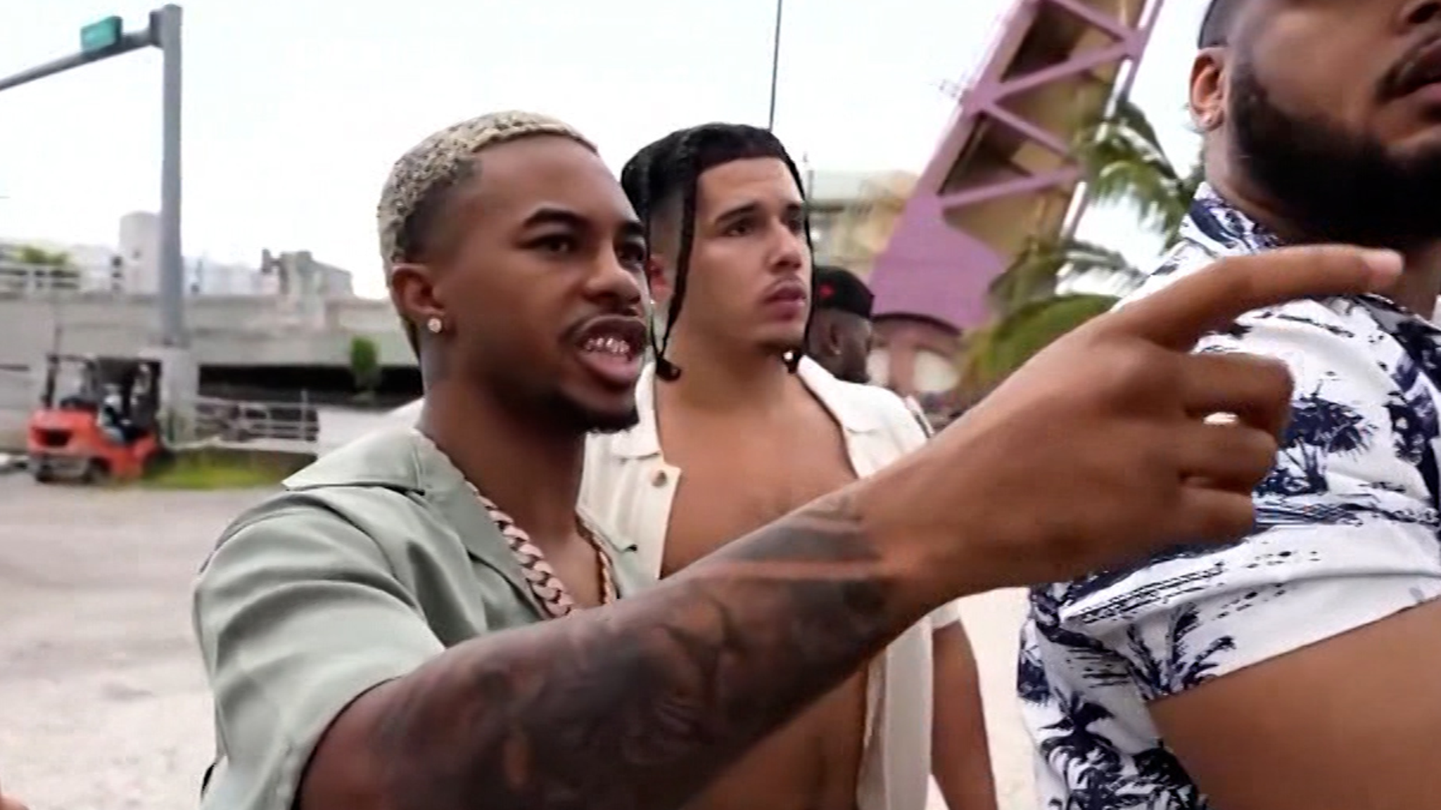 DeenTheGreat live streaming before a yacht party