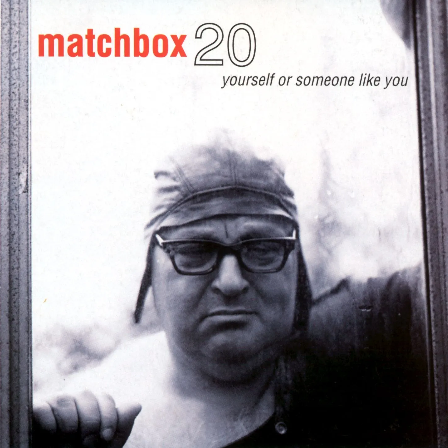 Rob Thomas performing live with Matchbox 20