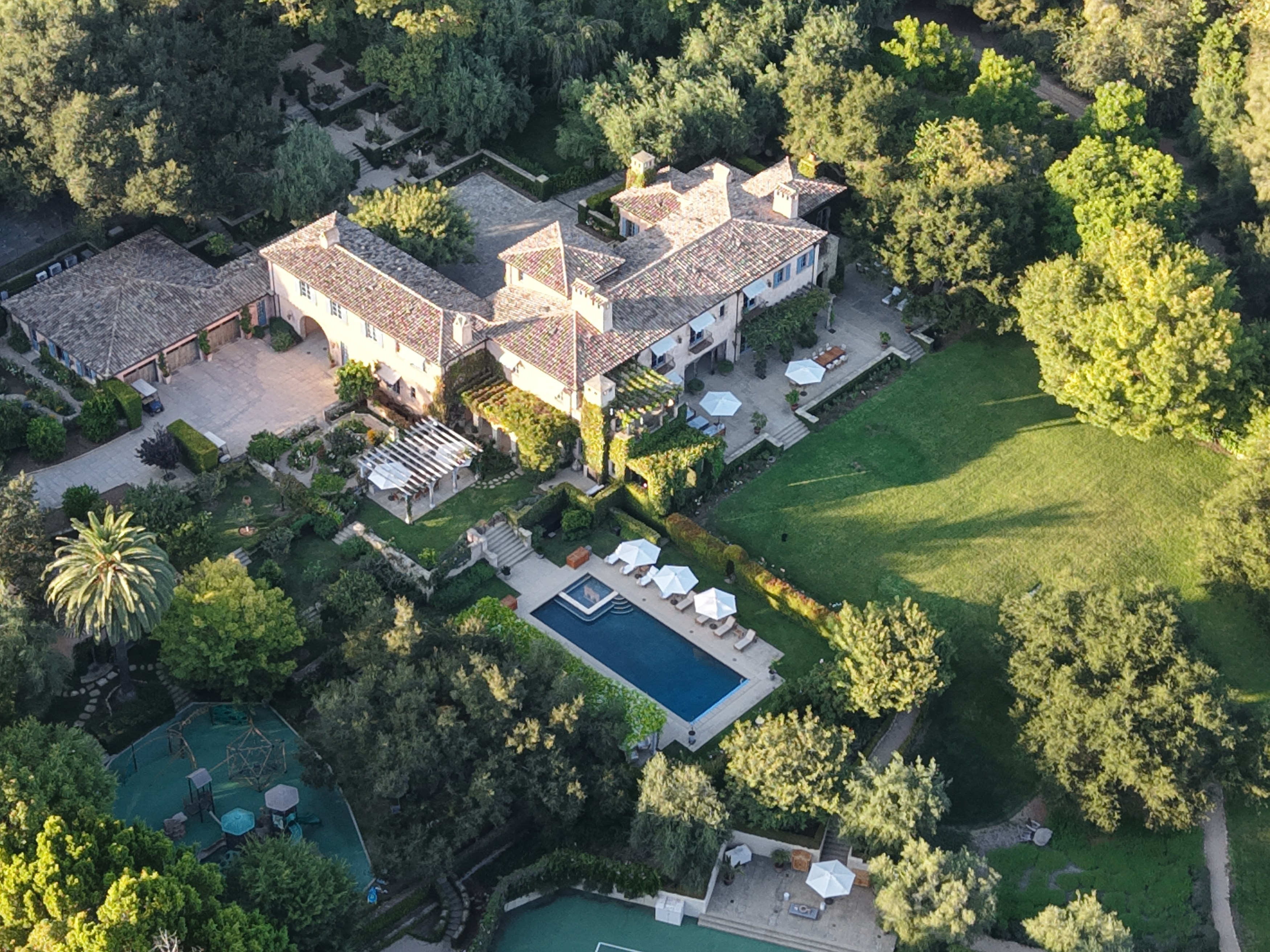 Aerial view of Harry and Meghan